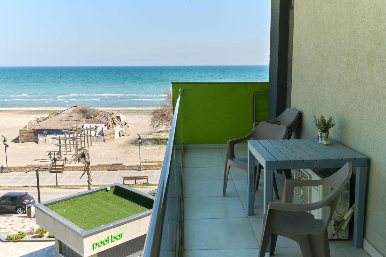Glamour Red Apartment 22 In Spa Pool Resort Mamaia Dış mekan fotoğraf