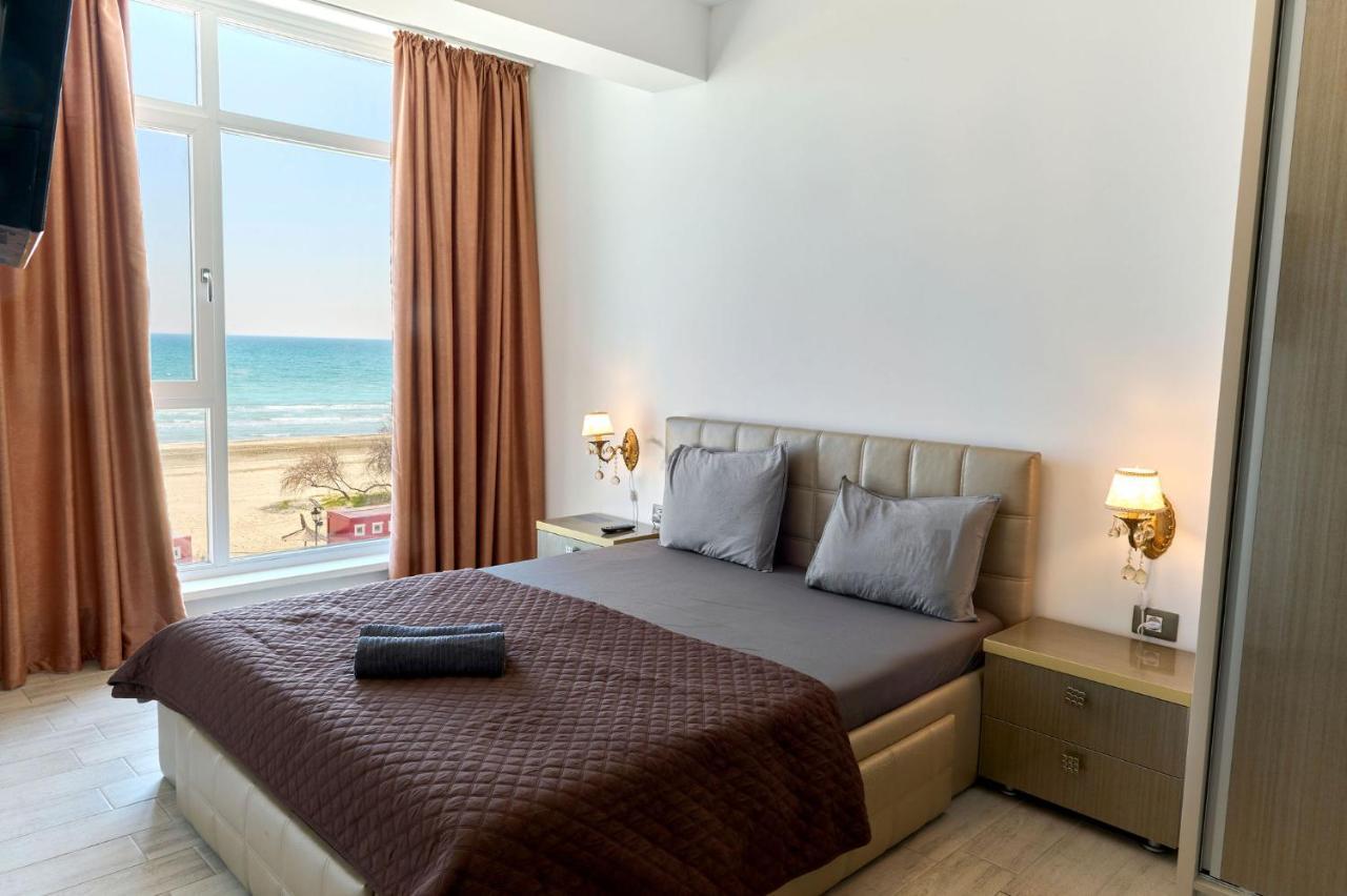 Glamour Red Apartment 22 In Spa Pool Resort Mamaia Dış mekan fotoğraf