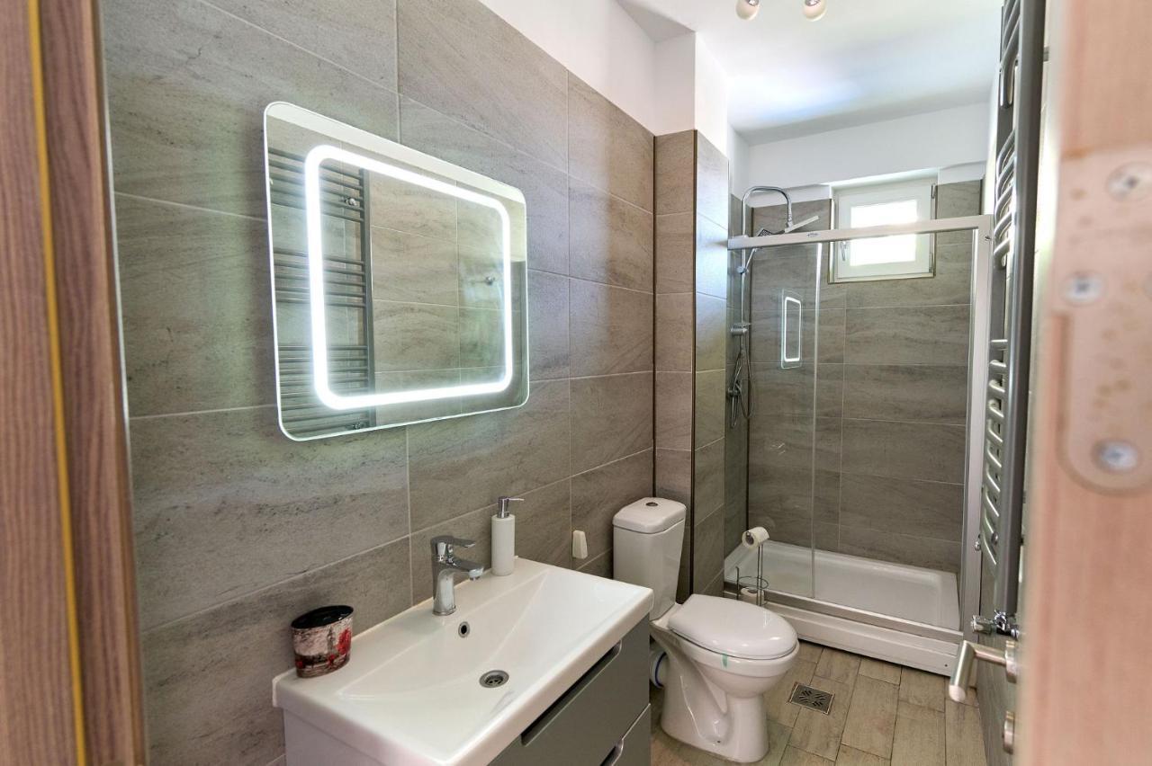 Glamour Red Apartment 22 In Spa Pool Resort Mamaia Dış mekan fotoğraf