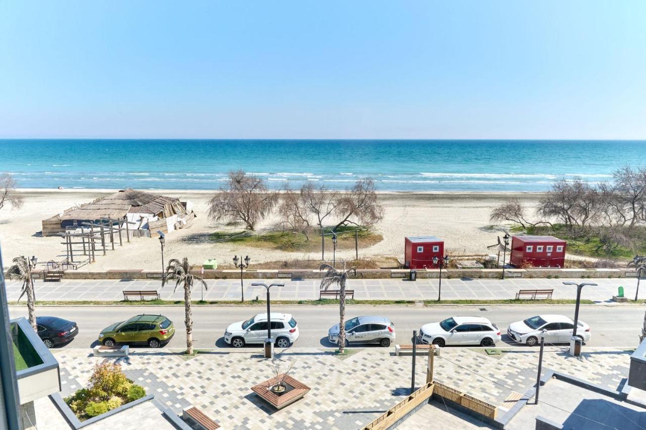 Glamour Red Apartment 22 In Spa Pool Resort Mamaia Dış mekan fotoğraf
