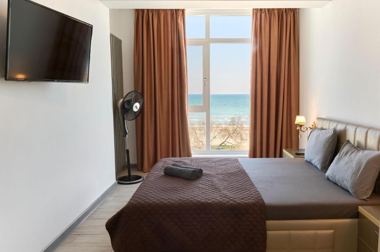 Glamour Red Apartment 22 In Spa Pool Resort Mamaia Dış mekan fotoğraf
